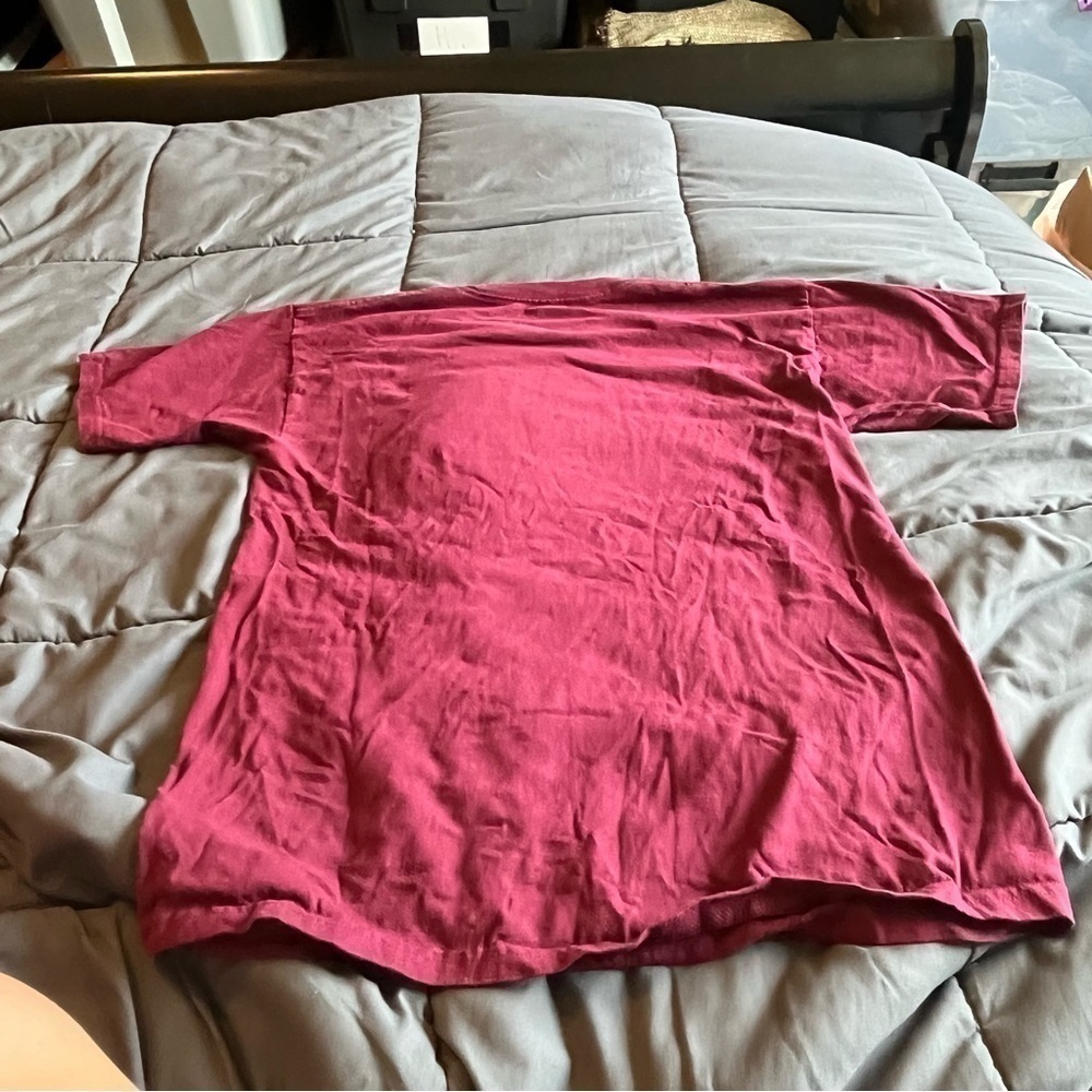 Red Burgundy men’s Vans skater casual tshirt - Picture 5 of 6